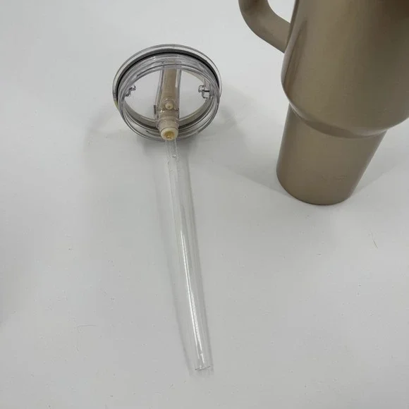 Stanley Quencher H2.0 FlowState Tumbler 40oz Champagne Rose Quartz 10-12552-111 - Picture 6 of 9